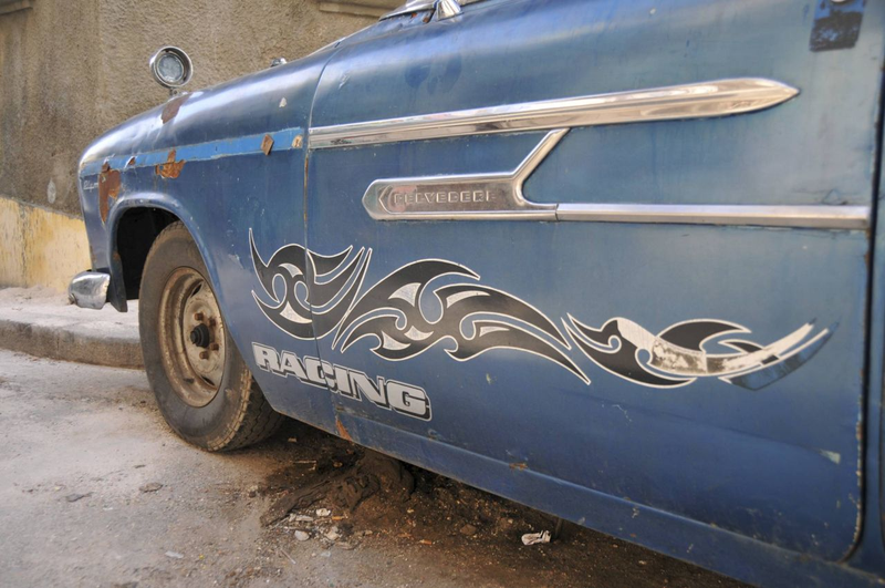 Illustration for article titled Even More Old Cars Down On The Cuban Street